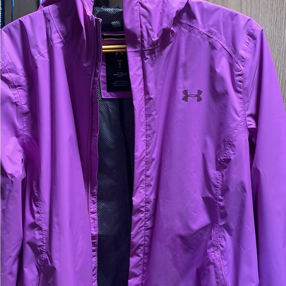 Under Armour Fitted Rain Jacket - Picture 3 of 4